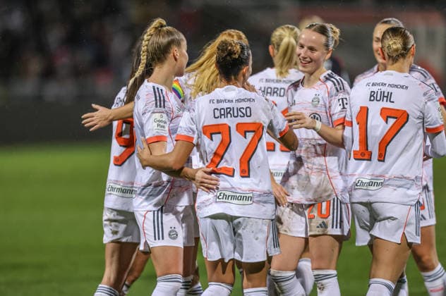GER, Frankfurt, Eintracht Frankfurt vs FC Bayern Munich, Google Pixel Bundesliga, Football, DFB, Season 2025 2026, Stadion am Brentanobad, 12 Matchday in picture Pernille Harder Bayern Munich 21 scores the goal for 3 0, Cheers, joy and emotions, Momoko Tanikawa Bayern Munich 18 , Franziska Kett Bayern Munich 20 DFB DFL REGULATIONS PROHIBIT ANY USE OF PHOTOGRAPHS AS IMAGE SEQUENCES AND OR QUASI VIDEO, 07 12 2026 Copyright: HMBxMedia HendrikxHamelau