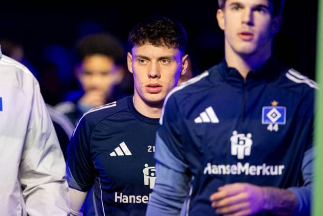 Hamburg, December 3, 2025 Football, DFB Pokal 2025 26, Hamburger SV Holstein Kiel Nicolai Remberg Hamburger SV, 21 DFL REGULATIONS PROHIBIT ANY USE OF PHOTOGRAPHS AS IMAGE SEQUENCES AND OR QUASI VIDEO