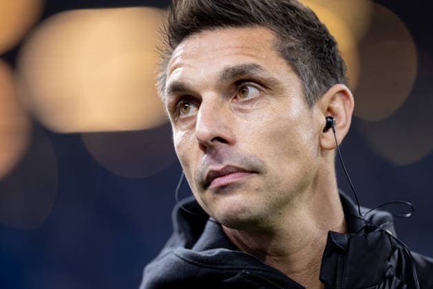 Hamburg, December 3, 2025 Football, DFB Pokal 2025 26, Hamburger SV Holstein Kiel Marcel Rapp Holstein Kiel, Coach DFL REGULATIONS PROHIBIT ANY USE OF PHOTOGRAPHS AS IMAGE SEQUENCES AND OR QUASI VIDEO
