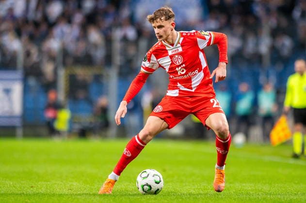 2025.12.11 Poznan pilka nozna Liga Konferencji UEFA faza ligowa sezon 2025 2026 Lech Poznan - 1. FSV Mainz 05 N z Nikolas Veratschnig Foto Gleb Soboliev PressFocus 2025.12.11 Poznan Football - UEFA Conference League league phase season 2025 2026 Lech Poznan - 1. FSV Mainz 05 Nikolas Veratschnig Credit: Gleb Soboliev PressFocus NEWSPIX.PL --- newspix.pl 