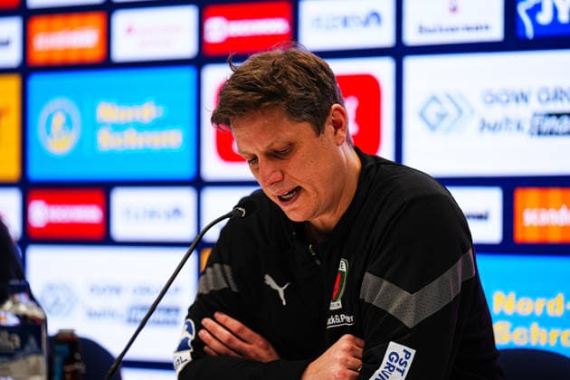 Nicolej Krickau Fuechse Berlin, Coach GER, SG Flensburg Handewitt vs Fuechse Berlin, Handball, Bundesliga, Matchday 16, Season 2026 2026, 11 12 2025 GER, SG Flensburg Handewitt vs Fuechse Berlin, Handball, Bundesliga, Matchday 16, Season 2026 2026, 11 12 2025 Flensburg Copyright: xEibner-Pressefoto MarcelxvonxFehrnx EP_MFN