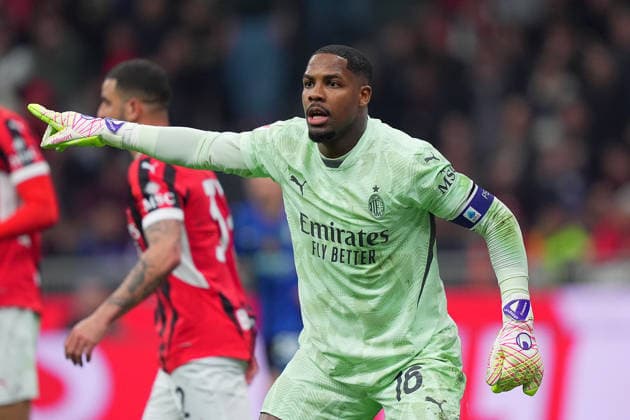 AC Milan s goalkeeper Mike Maignan during the Italy Cup Frecciarossa soccer match between Milan and Inter at San Siro Stadium in Milan , North Italy - Wednesday April 02 , 2025 . - Soccer .  Copyright: xSpada LaPressex