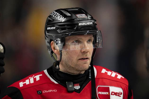 PENNY DEL Cologne Sharks Grizzly Wolfsburg Cologne, 18 12 2025 Valtteri Kemiläinen Cologne Sharks, Defense, 13 PENNY DEL Cologne Sharks Grizzly Wolfsburg on 18 12 2025 at the Lanxess Arena in Cologne Germany Copyright: xBEAUTIFULxSPORTS AndreasxDickx