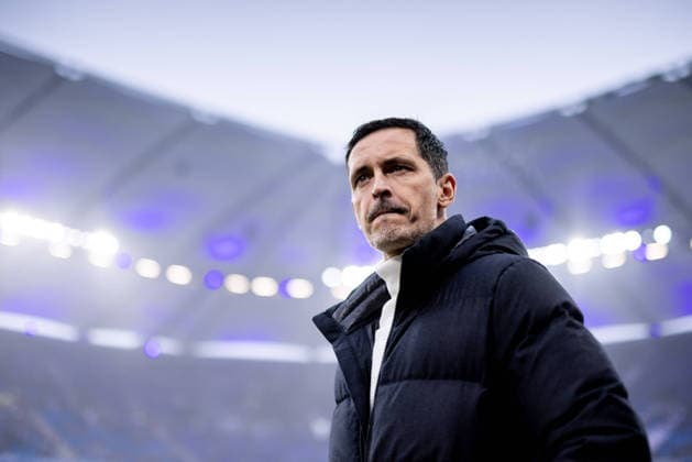 Hamburg, December 20, 2025 Football, 1 Bundesliga 2025 26, Hamburger SV Eintracht Frankfurt Dino Toppmöller Eintracht Frankfurt, Coach DFL REGULATIONS PROHIBIT ANY USE OF PHOTOGRAPHS AS IMAGE SEQUENCES AND OR QUASI VIDEO
