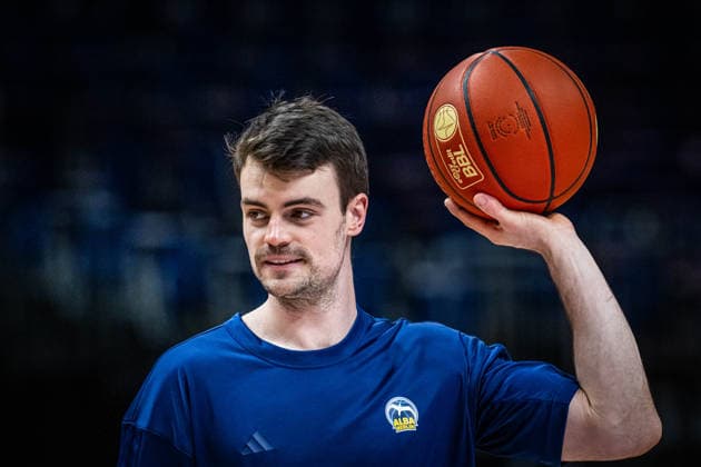 Basketball Berlin 20 12 2025 Season 2025 2026 EasyCredit BBL 1 Bundesliga Men, Men Alba Berlin ratiopharm Ulm Jonas Mattisseck Alba Berlin, No 09