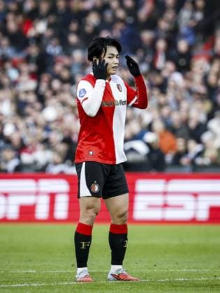 ROTTERDAM - Ayase Ueda of Feyenoord during the Dutch Eredivisie match between Feyenoord and FC Twente at Feyenoord Stadium De Kuip on December 21, 2025, in Rotterdam, Netherlands. ANP BAS CZERWINSKI Eredivisie 2025-2026 xVIxANPxSportx xxANPxIVx 545492023 originalFilename: 545492023