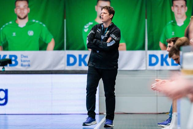 Nicolej Krickau Fuechse Berlin, Coach GER, GWD Minden vs Fuechse Berlin, Handball, 1 Bundesliga, Matchday 18, Season 2025 2026, 21 12 2025 GER, GWD Minden vs Fuechse Berlin, Handball, 1 Bundesliga, Matchday 18, Season 2025 2026, 21 12 2025 Luebbecke Copyright: xEibner-Pressefoto JanxRollingerx EP_JSK