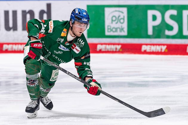 Alexander Blank Augsburger Panther, 26 GER, Augsburger Panther vs Straubing Tigers, Ice Hockey, DEL, Matchday 30, Season 2025 2026, 21 12 2025 GER, Augsburger Panther vs Straubing Tigers, Ice Hockey, DEL, Matchday 30, Season 2025 2026, 21 12 2025 Augsburg Copyright: xEibner-Pressefoto FranzxFeinerx EP_HFR