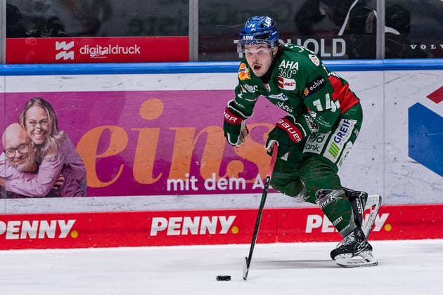 Donald D J Busdeker Augsburger Panther, 14 GER, Augsburger Panther vs Straubing Tigers, Ice Hockey, DEL, Matchday 30, Season 2025 2026, 21 12 2025 GER, Augsburger Panther vs Straubing Tigers, Ice Hockey, DEL, Matchday 30, Season 2025 2026, 21 12 2025 Augsburg Copyright: xEibner-Pressefoto FranzxFeinerx EP_HFR