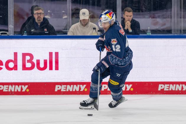 Yasin Ehlitz 42 EHC Red Bull Muenchen , EHC Red Bull Muenchen vs Loewen Frankfurt, PENNY DEL, Main Round, Matchday 32, 26 12 2025 Muenchen Bayern Germany Copyright: xkolbert-press UlrichxGamelx