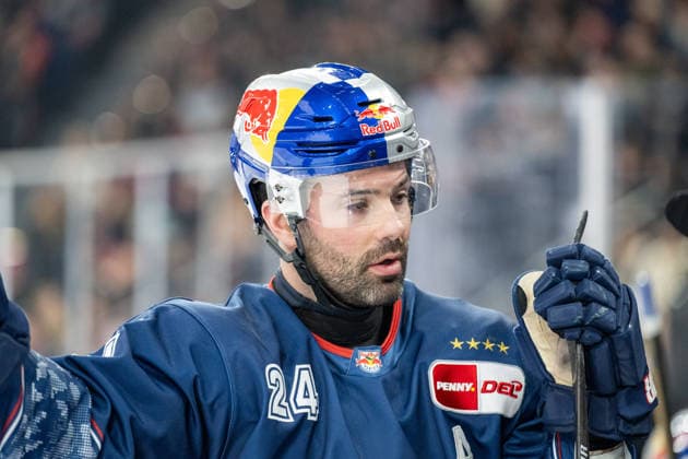 Ryan Murphy 24 EHC Red Bull Muenchen , EHC Red Bull Muenchen vs Loewen Frankfurt, PENNY DEL, Main Round, Matchday 32, 26 12 2025 Muenchen Bayern Germany Copyright: xkolbert-press UlrichxGamelx
