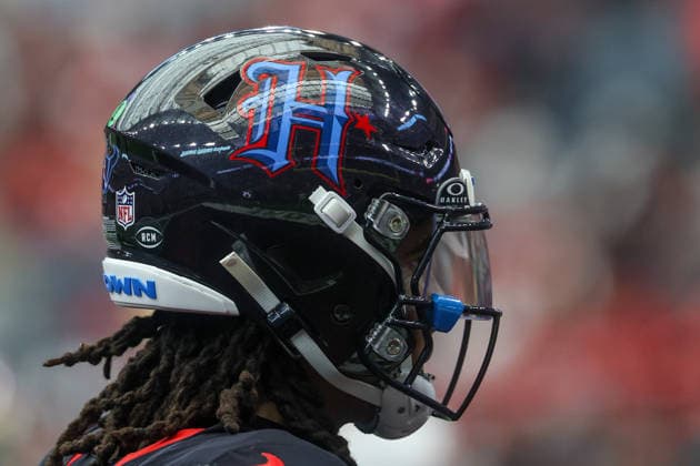 HOUSTON, TX - OCTOBER 26: Quarterback C.J. Stroud 7 of the Houston Texans wears the special edition H-Town helmet during the NFL, American Football Herren, USA game between Houston Texans and San Francisco 49ers on October 26, 2025, at NRG Stadium in Houston, TX. (Photo by David Buono Icon Sportswire) NFL: OCT 26 49ers at Texans EDITORIAL USE ONLY Icon251026192