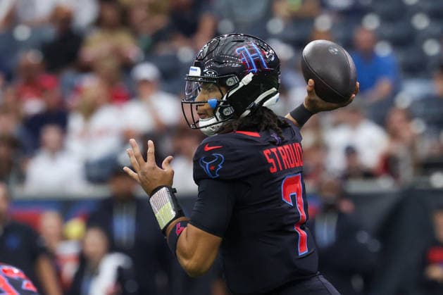 HOUSTON, TX - OCTOBER 26: Quarterback C.J. Stroud 7 of the Houston Texans readies to throw the ball during the NFL, American Football Herren, USA game between Houston Texans and San Francisco 49ers on October 26, 2025, at NRG Stadium in Houston, TX. (Photo by David Buono Icon Sportswire) NFL: OCT 26 49ers at Texans EDITORIAL USE ONLY Icon251026098