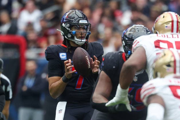 HOUSTON, TX - OCTOBER 26: Quarterback C.J. Stroud 7 of the Houston Texans spins the ball in his hands after taking a snap during the NFL, American Football Herren, USA game between Houston Texans and San Francisco 49ers on October 26, 2025, at NRG Stadium in Houston, TX. (Photo by David Buono Icon Sportswire) NFL: OCT 26 49ers at Texans EDITORIAL USE ONLY Icon251026125