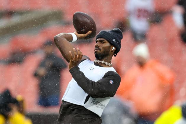 CLEVELAND, OH - OCTOBER 19: Cleveland Browns quarterback Shedeur Sanders (12) on the field prior to the National Football League game between the Miami Dolphins and Cleveland Browns on October 19, 2025, at Huntington Bank Field in Cleveland, OH. (Photo by Frank Jansky Icon Sportswire) NFL, American Football Herren, USA OCT 19 Dolphins at Browns EDITORIAL USE ONLY Icon251019105