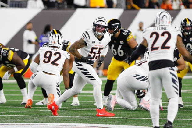 CINCINNATI, OH - OCTOBER 16: Cincinnati Bengals linebacker Logan Wilson (55) during the game against the Pittsburgh Steelers and the Cincinnati Bengals on October 16, 2025, at Paycor Stadium in Cincinnati, OH. (Photo by Ian Johnson Icon Sportswire) NFL, American Football Herren, USA OCT 16 Steelers at Bengals EDITORIAL USE ONLY Icon251016115