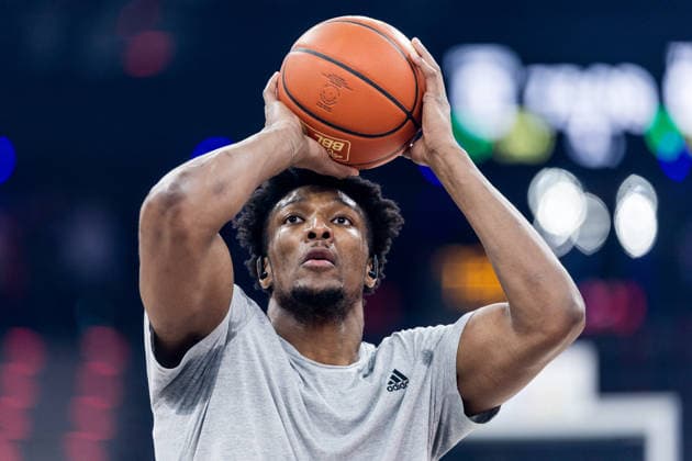 easyCredit Basketball Bundesliga FC Bayern München Vet Concept Gladiators Trier 28 12 2025 David McCormack FC Bayern München, 33 in Warm Up easyCredit Basketball Bundesliga FC Bayern München Vet Concept Gladiators Trier, Munich, SAP Garden on 28 12 2025 Copyright: xBEAUTIFULxSPORTS Wunderlx