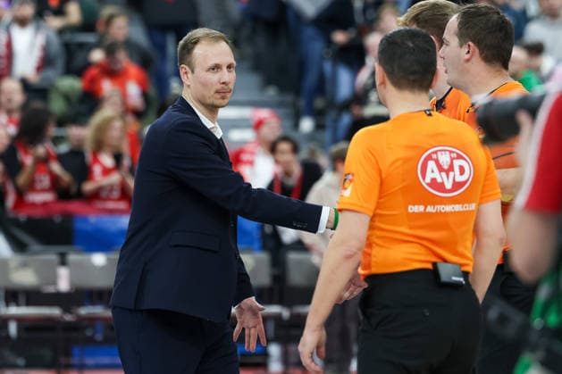 Jacques Schneider Vet Concept Gladiators Trier, Head Coach after the game, GER, FC Bayern Basketball vs Vet Concept Gladiators Trier, Basketball, easycredit Basketball Bundesliga, Matchday 11, Season 2025 2026, 28 12 2025, GER, FC Bayern Basketball vs Vet Concept Gladiators Trier, Basketball, easycredit Basketball Bundesliga, Matchday 11, Season 2025 2026, 28 12 2025 Munich Copyright: xEibner-Pressefoto JennixMaulx EP_JML