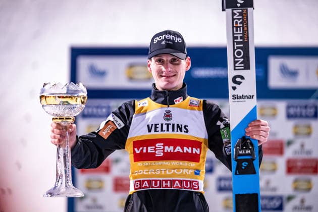 OBERSTDORF, GERMANY 74 Four Hills Tournament Viessmann FIS Ski Jumping World Cup large hill competition on 29 12 2025 at the Ski Jumping Arena in Oberstdorf Winner Domen Prevc from Slovenia at the award ceremony