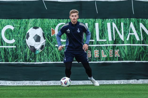 Sports, Football, 3 League Season 2025 2026 Training MSV Duisburg Training Camp MSV Duisburg 08 01 2026, Titanic Deluxe Golf Belek Gabriel Sadlek MSV Duisburg, 38 Belek Titanic Deluxe Golf Belek Turkey
