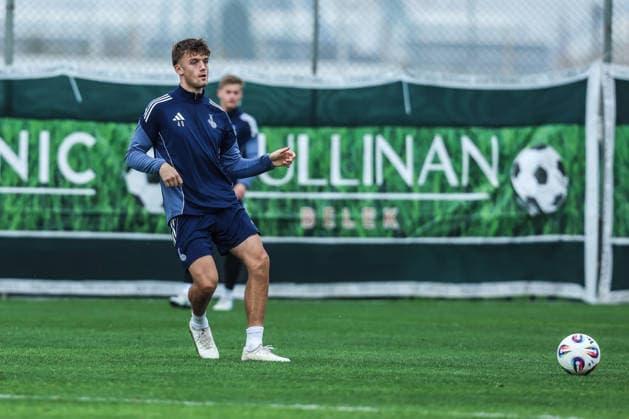 Sports, Football, 3 League Season 2025 2026 Training MSV Duisburg Training Camp MSV Duisburg 08 01 2026, Titanic Deluxe Golf Belek Ben Schlicke MSV Duisburg, 40 Belek Titanic Deluxe Golf Belek Turkey
