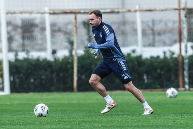 Sports, Football, 3 Liga Season 2025 2026 Training MSV Duisburg Training camp MSV Duisburg 08 01 2026, Titanic Deluxe Golf Belek Florian Egerer MSV Duisburg, 28 Belek Titanic Deluxe Golf Belek Turkey