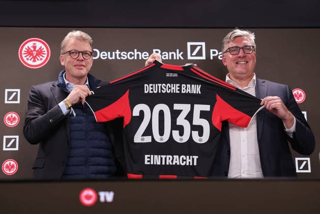 Eintracht Frankfurt and Deutsche Bank extend partnership ahead of schedule until 2035 most comprehensive cooperation agreement in the club s history Media briefing with Christian Sewing CEO Deutsche Bank and Axel Hellmann Spokesman for the Executive Board of Eintracht Frankfurt Fußball AG with Eintracht Frankfurt jersey before the 1 Bundesliga match between Eintracht Frankfurt and Borussia Dortmund at Deutsche Bank Park in Frankfurt, Germany on January 09, 2026 DFL DFB REGULATIONS PROHIBIT ANY USE OF PHOTOGRAPHS as IMAGE SEQUENCES and or QUASI VIDEO Copyright: JoaquimxFerreira