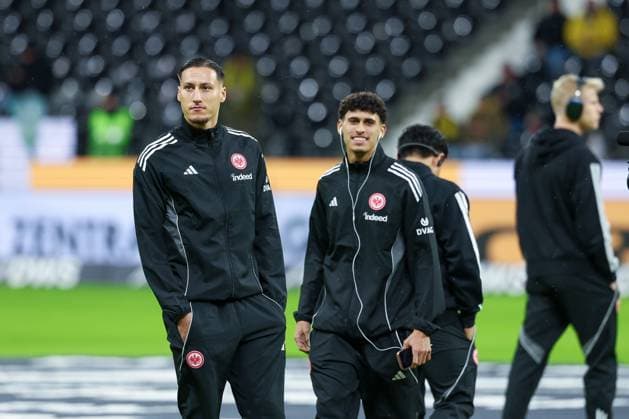 Younes Ebnoutalib 11 Eintracht Frankfurt , Ayoube Amaimouni 29 Eintracht Frankfurt , Eintracht Frankfurt vs Borussia Dortmund, Football, Men, Bundesliga, Season 2025 2026, Hinrunde, 16 Matchday, 09 01 2026 DFB regulations prohibit any use of photographs as image sequences and or quasi video Dortmund Hessen Germany Copyright: xkolbert-press MartinxAgüerax