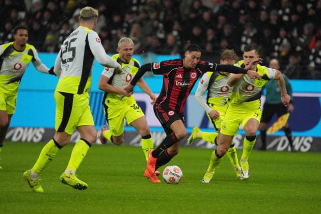 Younes Ebnoutalib Eintracht Frankfurt prevails Frankfurt 09 01 2026 Eintracht Frankfurt vs Borussia Dortmund, Deutsche Bank Park, Matchday 16 Bundesliga