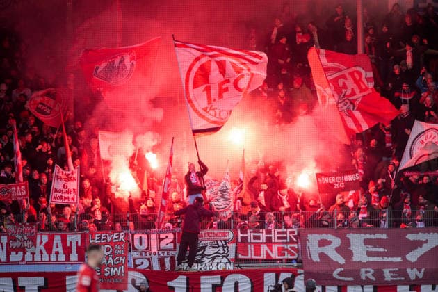 Soccer, 1 Bundesliga, 20260110, 1 FC Heidenheim 1846 1 FC Köln Im Bild Fans Köln Pyro Heidenheim Voith Arena Baden Württemberg Germany Copyright: Passion2Press MarkusxFischerx