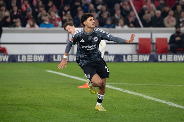 Ayoube Amaimouni Echghouyab Eintracht Frankfurt celebrate the goal during the 1 Bundesliga Matchday 17 match between VFB Stuttgart and Eintracht Frankfurt at MHP Arena in Stuttgart, Germany on January 13, 2026 DFL DFB REGULATIONS PROHIBIT ANY USE OF PHOTOGRAPHS as IMAGE SEQUENCES and or QUASI VIDEO Copyright: JoaquimxFerreira