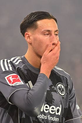 Younes EBNOUTALIB Eintracht Frankfurt after injury, disappointment, frustration, disappointed, frustrated, dejected, action, single image, cropped single motif, portrait, portrait Football 1 Bundesliga Season 2025 2026, 17 Matchday, Matchday17 VfB Stuttgart Eintracht Frankfurt 3 2 on 13 01 2026 MHP ARENA