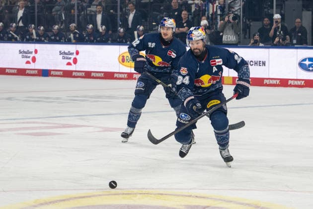 Ryan Murphy 24 EHC Red Bull Muenchen , EHC Red Bull Muenchen vs Dresdner Eisloewen, PENNY DEL, Main Round, Matchday 40, 16 01 2026 Muenchen Bayern Germany Copyright: xkolbert-press UlrichxGamelx