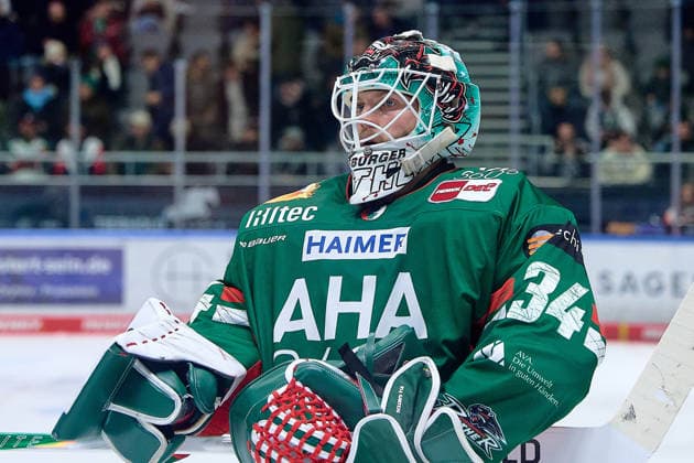 Portrait, Portraet, Freisteller Michael Garteig Augsburger Panther, 34 GER, Augsburg Panther vs Frankfurter Loewen, Eishockey, Deutsche Eishockey Liga, 40 Spieltag, Saison 2025 2026, 16 01 2026 GER, Augsburg Panther vs Frankfurter Loewen, Eishockey, Deutsche Eishockey Liga, 40 Spieltag, Saison 2025 2026, 16 01 2026 Augsburg Copyright: xEibner-Pressefoto GeraldxOelze-dexStoppanyx EP_ODS