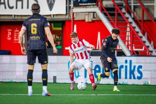 OSS , 17-01-2026 , Frans Heesen Stadion , Season 2025 2026 , Dutch Keuken Kampioen Divisie football , match between TOP Oss and FC Emmen , picture shows Top Oss - Emmen  x200864279x Copyright: