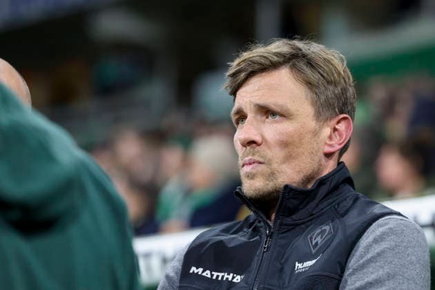 Managing Director Professional Football Sport Clemens Fritz Werder Bremen looks disappointed, Bundesliga, SV Werder Bremen v Eintracht Frankfurt, Weserstadion, January 16, 2026 in Bremen, Germany Photo by Marco Steinbrenner DeFodi Images Managing Director Professional Football Sport Clemens Fritz Werder Bremen looks disappointed, Bundesliga, SV Werder Bremen v Eintracht Frankfurt, Weserstadion, January 16, 2026 in Bremen, Germany Photo by Marco Steinbrenner DeFodi Images DFL regulations prohibit any use of photographs as image sequences and or quasi video