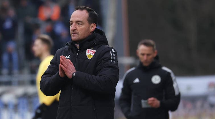 18 01 2026, Germany, Aspach Football VfB Stuttgart II vs MSV Duisburg, Coach Nico Willig VfB II disappointed