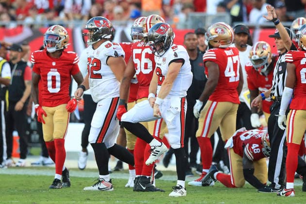 TAMPA, FL - OCTOBER 12: Tampa Bay Buccaneers Quarterback Baker Mayfield (6) celebrates along the sidelines after a first down scramble during the Regular Season game between the San Francisco 49ers and the Tampa Bay Buccaneers on October 12, 2025 at Raymond James Stadium in Tampa, Florida. (Photo by Cliff Welch Icon Sportswire) NFL, American Football Herren, USA OCT 12 49ers at Buccaneers EDITORIAL USE ONLY Icon357251012014