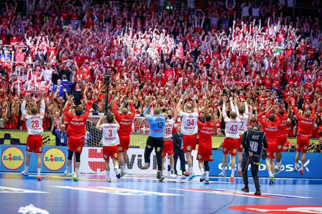22 01 2026, Handball, Men s EHF EURO 2026, France Denmark, Jyske Bank Boxen in Herning, Denmark, Main Round Final celebration after Denmarks victory against France Denmark