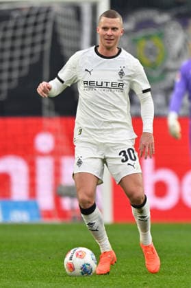 Moenchengladbach, Borussia Park, 11 01 26, GER, Herren, 1 Bundesliga, Saison 2025 2026, Borussia Moenchengladbach FC Augsburg Bild Nico ELVEDI Gladbach DFL regulations prohibit any use of photographs as image sequences and or quasi video Nordrhein Westfalen Germany