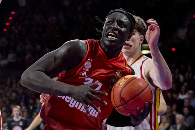 German Basketball Bundesliga BBL , FC Bayern Munich Basketball vs Fitness First Würzburg Baskets, Munich FC Bayern Basketball, Würzburg Baskets Fitness First, Würzburg Baskets, 2026 01 25 in Munich SAP Garden GABRIEL Wenyen FC Bayern Basketball C Nr32 FCBB32 sportworld Munich SAP Garden Bayern Germany