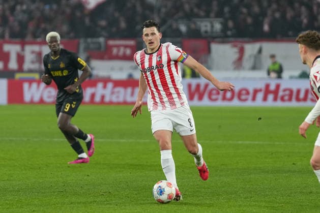 Maximilian Eggestein SC Freiburg, 08 on the ball , Germany, Soccer, 1 Bundesliga, Matchday 19, 2025 2026, SC Freiburg vs 1 FC Köln, 25 01 2026, Europa Park Stadion, Freiburg, Germany DFL REGULATIONS PROHIBIT ANY USE OF PHOTOGRAPHS AS IMAGE SEQUENCES AND OR QUASI VIDEO Freiburg Europa Park Stadion Baden Württemberg Germany Copyright: xArnexAmbergx