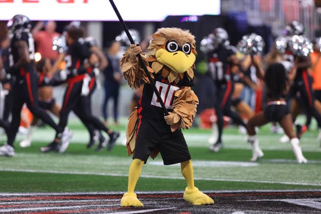 ATLANTA, GA - AUGUST 08: Falcons mascot Freddie Falcon waves a flag before the Friday evening NFL, American Football Herren, USA preseason football game between the Atlanta Falcons and the Detroit Lions on August 8, 2025 at Mercedes-Benz Stadium in Atlanta, Georgia. (Photo by David J. Griffin Icon Sportswire) NFL: AUG 08 Preseason Lions at Falcons EDITORIAL USE ONLY Icon9532508081112