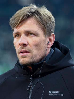 Managing Director Professional Football Sport Clemens Fritz Werder Bremen looks disappointed, Bundesliga, SV Werder Bremen v TSG Hoffenheim, Weserstadion, January 27, 2026 in Bremen, Germany Photo by Marco Steinbrenner DeFodi Images Managing Director Professional Football Sport Clemens Fritz Werder Bremen looks disappointed, Bundesliga, SV Werder Bremen v TSG Hoffenheim, Weserstadion, January 27, 2026 in Bremen, Germany Photo by Marco Steinbrenner DeFodi Images DFL regulations prohibit any use of photographs as image sequences and or quasi video
