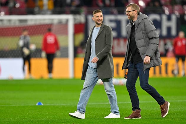 Leipzig, Red Bull Arena, 17 11 25, GER, Men, Qualification World Cup 2026, Germany Slovakia Picture from left Christoph KRAMER and Per MERTESACKER UEFA regulations prohibit any use of photographs as image sequences and or quasi video Saxony Germany