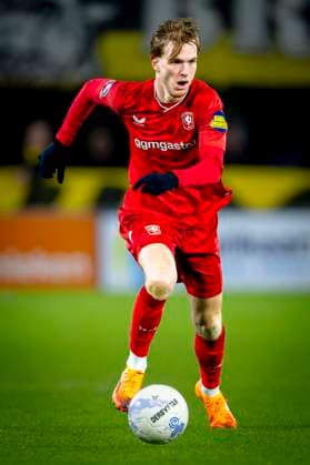 FC Twente midfielder Mats Rots during the match NAC Breda vs FC Twente Enschede at the Rat Verlegh Stadium for the Dutch Vriendenloterij Eredivisie season 2025 2026 in BREDA, Netherlands on 30 01 2026, Photo by Marcel van Dorst EYE4IMAGES