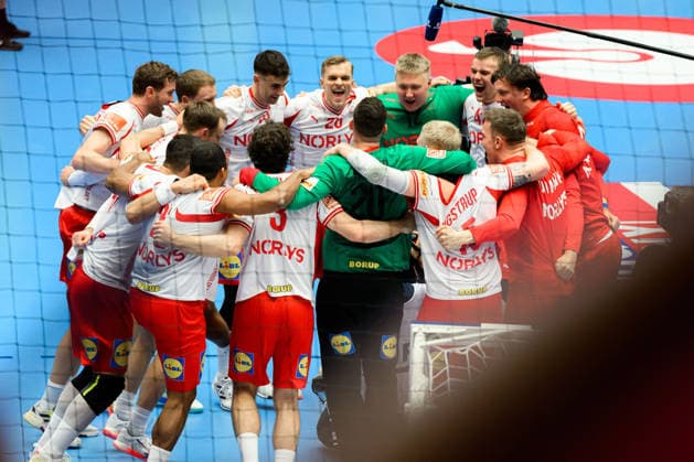 Herning handball European Championship 2026 semi-final Denmark Iceland the team of Denmark final cheer final cheer emotion joy Herning Jyske Bank boxing Denmark
