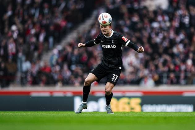 Soccer I Men I Season 2025 2026 I Bundesliga I Matchday 20 I VfB Stuttgart - SC Freiburg I 01 02 2026 Header by Max Rosenfelder 37 SC Freiburg Copyright: xspeedshotx