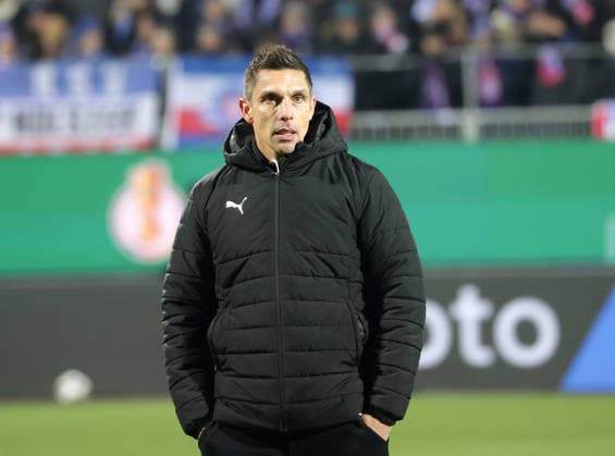 Coach Marcel Rapp Holstein Kiel Football, Season 2025 2026, Men, Men, DFB Cup, Quarterfinals, Holstein Stadion Kiel, Holstein Kiel vs VfB Stuttgart, 0 3 DFL REGULATIONS PROHIBIT ANY USE OF PHOTOGRAPHS AS IMAGE SEQUENCES AND OR QUASI VIDEO