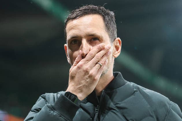 1 Bundesliga SV Werder Bremen Eintracht Frankfurt on 16 01 2026 at Weserstadion in Bremen Coach Dino Toppmöller Toppmoeller Toppmoller Frankfurt dissatisfied, disappointed, disappointed, dejected MH